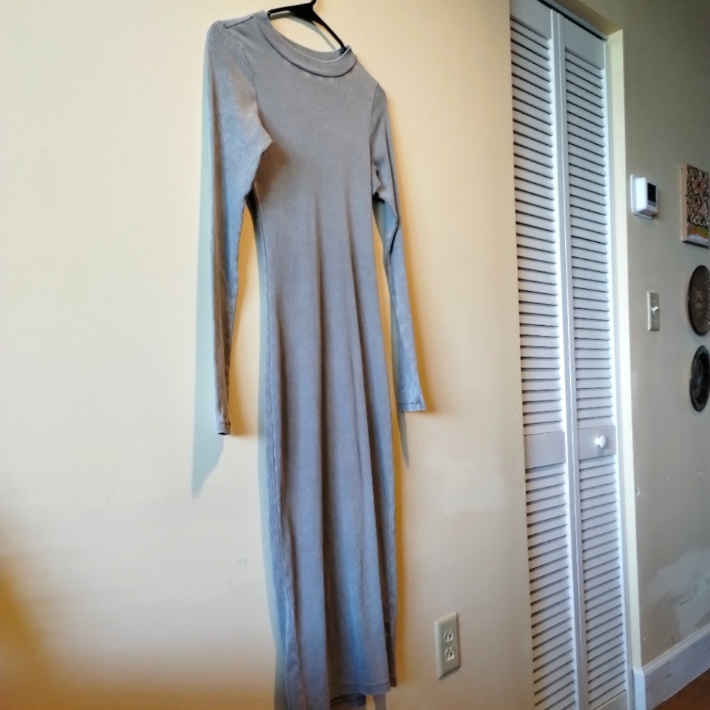 vintage YOUNG FABULOUS & BROKE grey long sleeve maxi dress